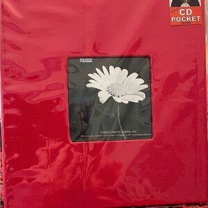 PIONEER Red Photo Album